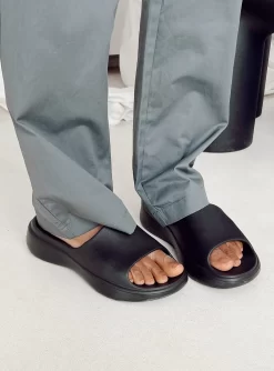 Princess Polly Havana Slides Black