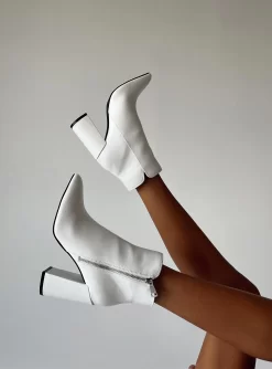 Princess Polly Betsy Boots White