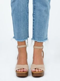 Therapy Camellia Heel Cashew