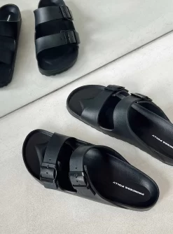 Princess Polly So Cali Flats Black