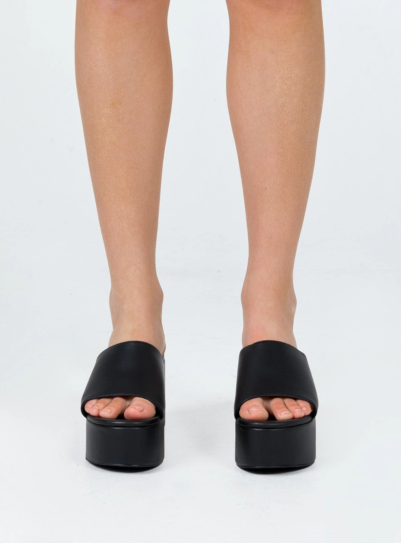 Austin Heels Black 2 Austin Heels Black - Image 2