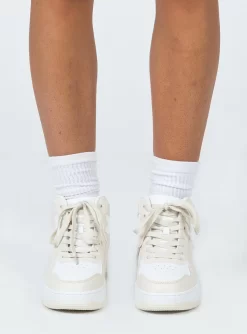 Princess Polly Rylee Sneakers Beige / White 6 Princess Polly Rylee Sneakers Beige / White -Fashion shoes 2 a118a778 c5a1 4c4d a143 43e40c32ab36