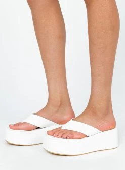 Princess Polly Voodoo Sandals White -Fashion shoes 2 c95ee025 8f8d 411a a46a 86e5c61134c4