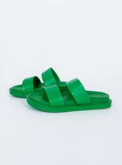 Princess Polly Getaway Slides Green 6 Princess Polly Getaway Slides Green -Fashion shoes 2 fa70eb06 05db 4cad b748 228991a0a8ba