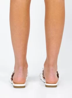 Princess Polly Estella Flats White -Fashion shoes 3 07437741 a821 49ba af5a eb014269b1d7