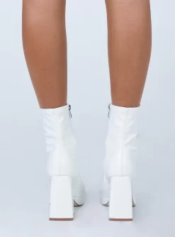 Princess Polly Eastern Boots White -Fashion shoes 3 341e3c78 a850 4ead 9eb0 3a7ea0a92b15