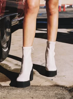 Princess Polly Stillwater Platform Boots Cream 10 Princess Polly Stillwater Platform Boots Cream -Fashion shoes 3 c0003f20 3fbe 4fed b59b e5819ae897fe