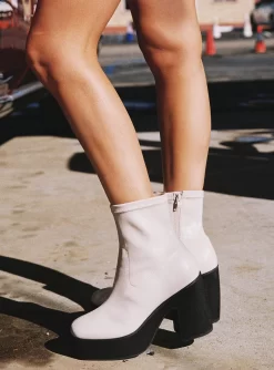 Princess Polly Stillwater Platform Boots Cream 11 Princess Polly Stillwater Platform Boots Cream -Fashion shoes 4 3cf29a54 932b 4a7f 87f7 8e6e086aeec3