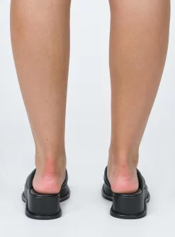 Pump It Up Platforms Black -Fashion shoes 4 41867d8f 0f0b 47d3 95a7 8b03828f13e9