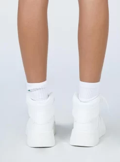 Princess Polly Kick On Sneakers White 7 Princess Polly Kick On Sneakers White -Fashion shoes 4 c3b91b22 cddd 4708 b653 fb13e927e9bc