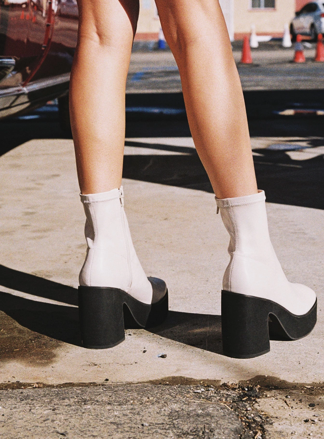 Princess Polly Stillwater Platform Boots Cream 5 Princess Polly Stillwater Platform Boots Cream - Image 5