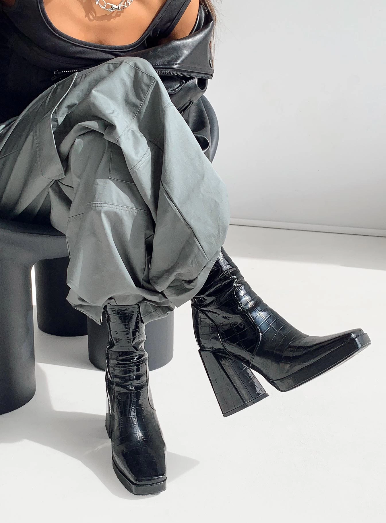 Princess Polly Jamie Croc Platform Boots Black 5 Princess Polly Jamie Croc Platform Boots Black - Image 5